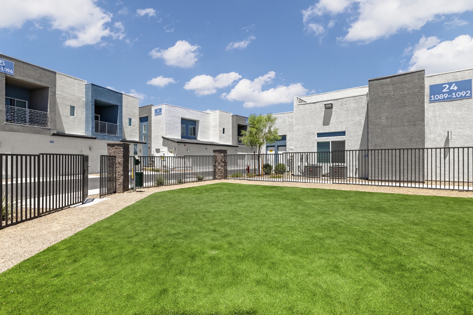 Landscaped Courtyard Lawn